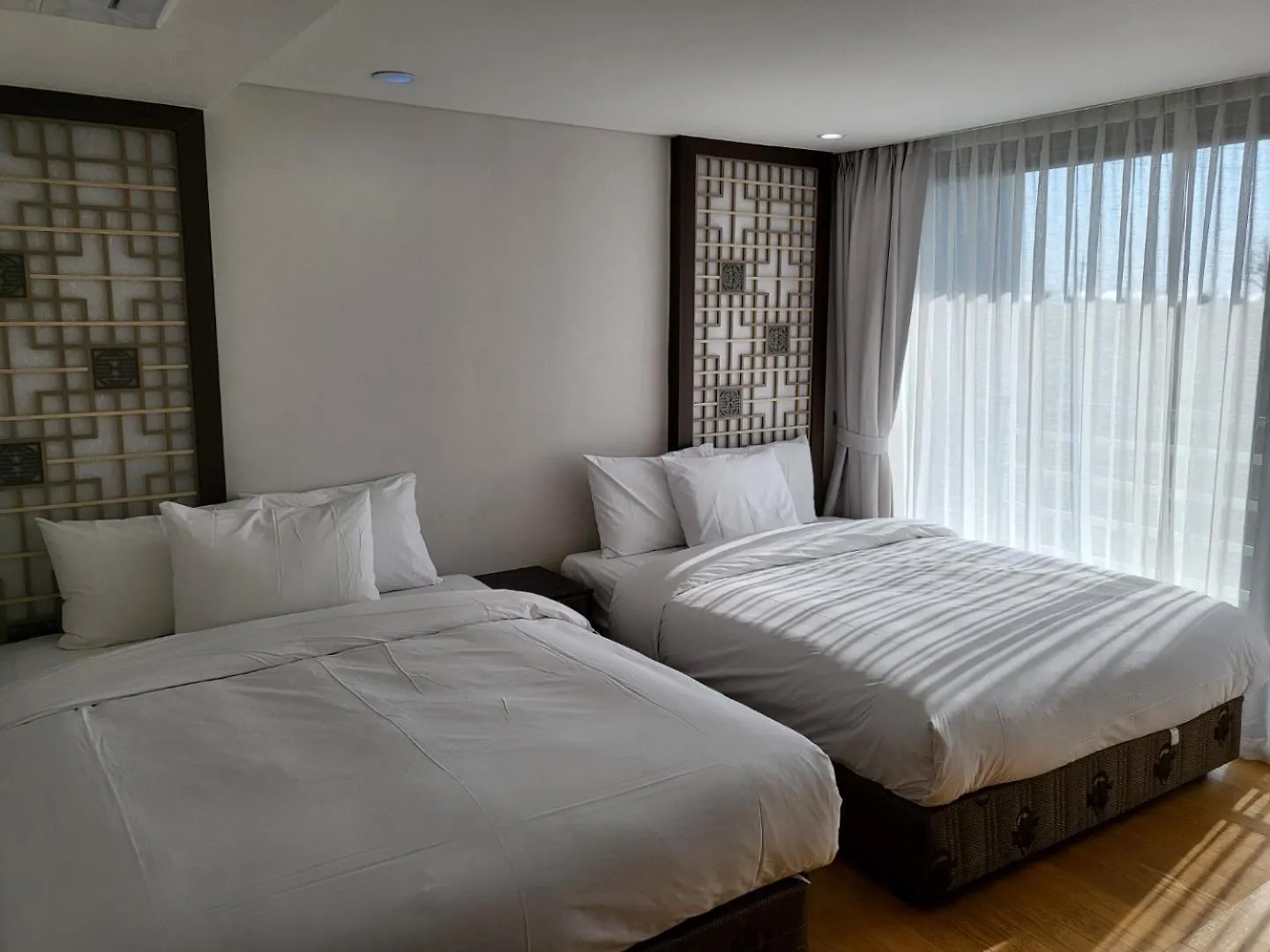 Marevo Beach Hotel Jeju 3*,  Corea del Sur